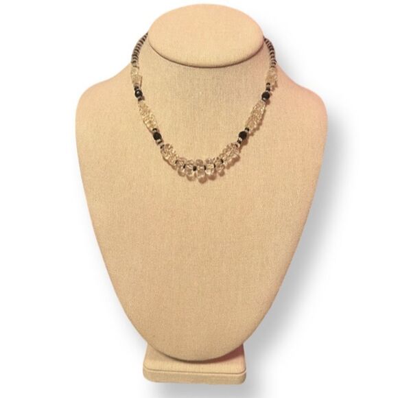 🤯5/$20🤯 Clear And Black Bead Necklace - Picture 1 of 3